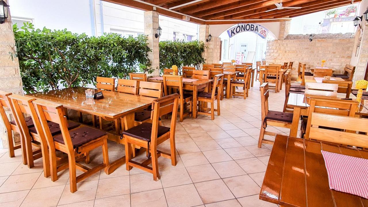 نوفاليا Villa Palcic المظهر الخارجي الصورة