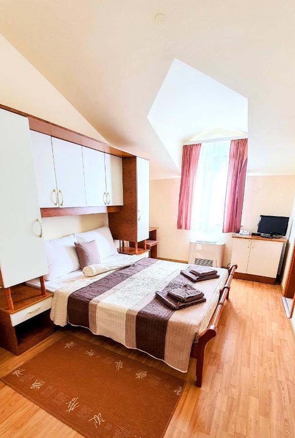 نوفاليا Villa Palcic المظهر الخارجي الصورة
