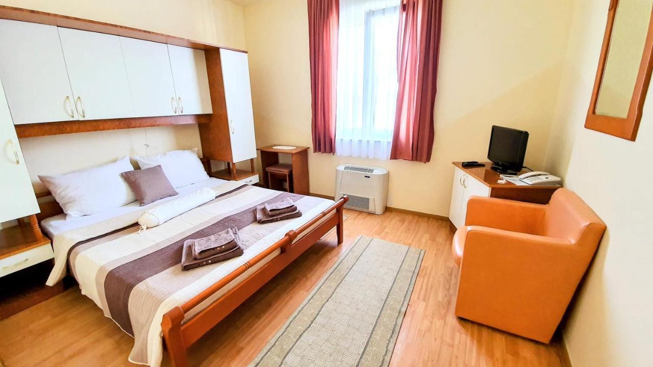 نوفاليا Villa Palcic المظهر الخارجي الصورة
