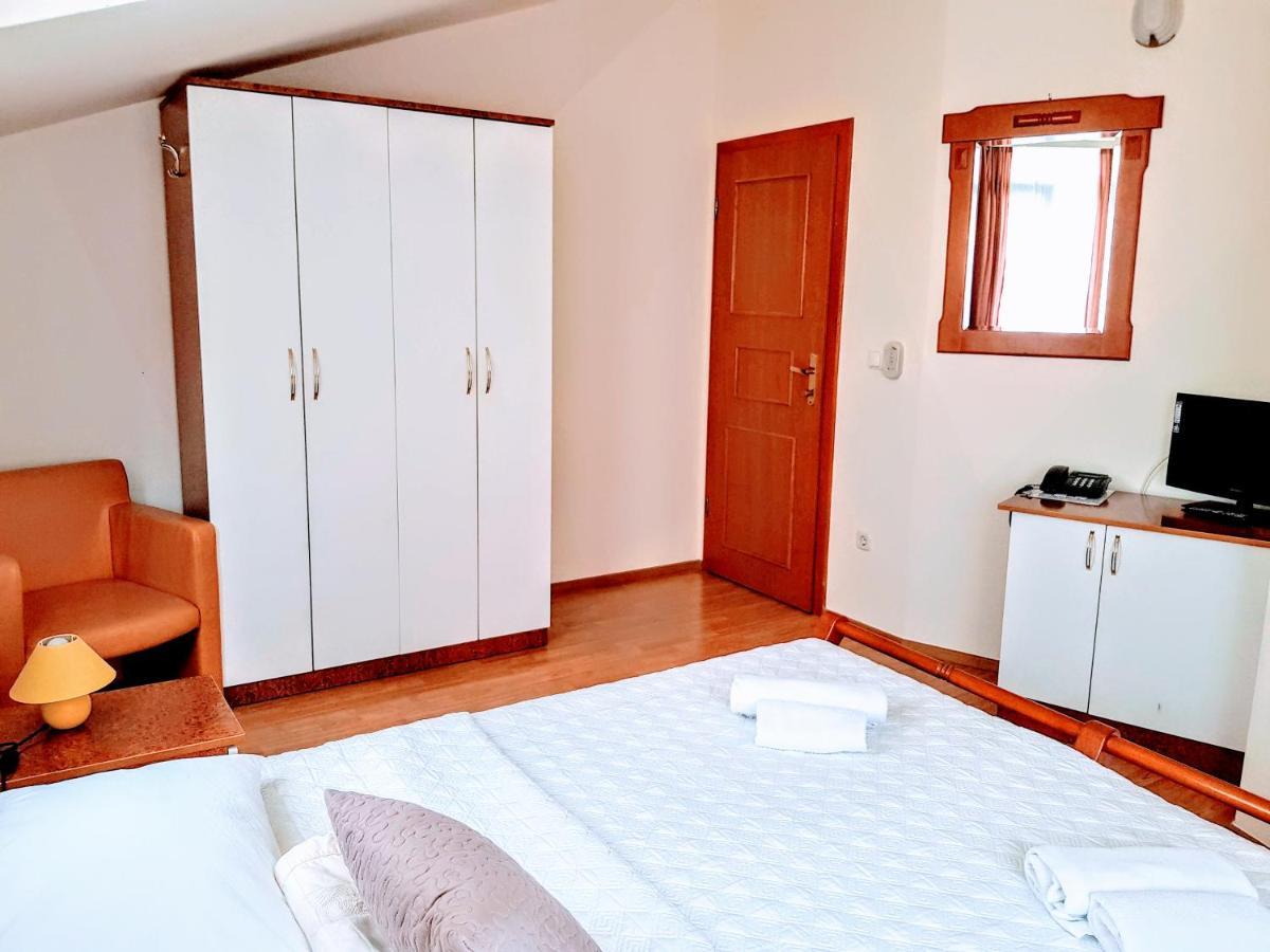 نوفاليا Villa Palcic المظهر الخارجي الصورة