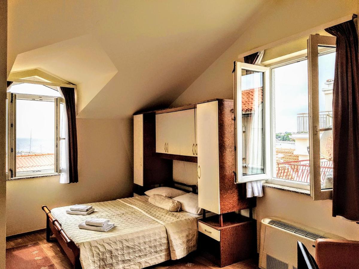 نوفاليا Villa Palcic المظهر الخارجي الصورة