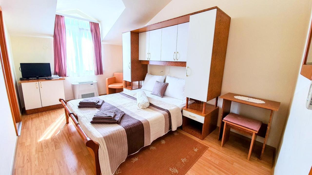 نوفاليا Villa Palcic المظهر الخارجي الصورة